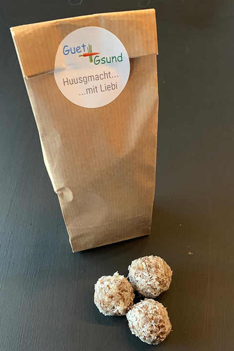 Kokos Haselnuss Energie Kugeln